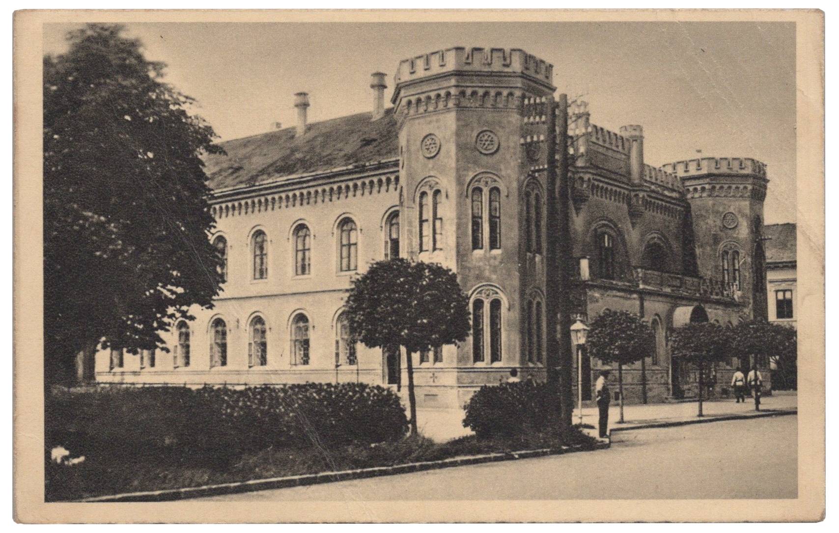 Komárno - Komárom - Dôstojnícky pavilón