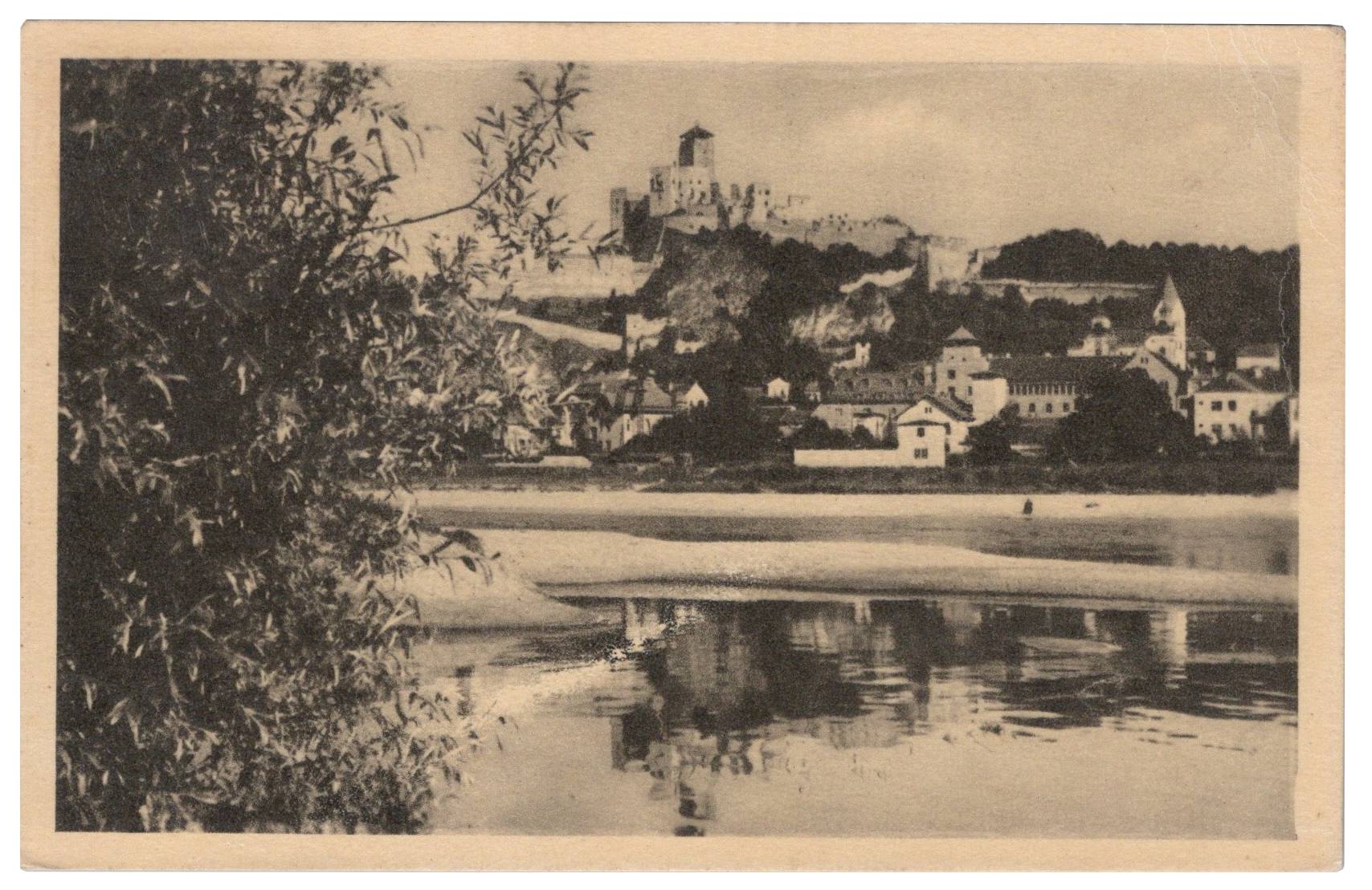 Trenčín spoza Váhu