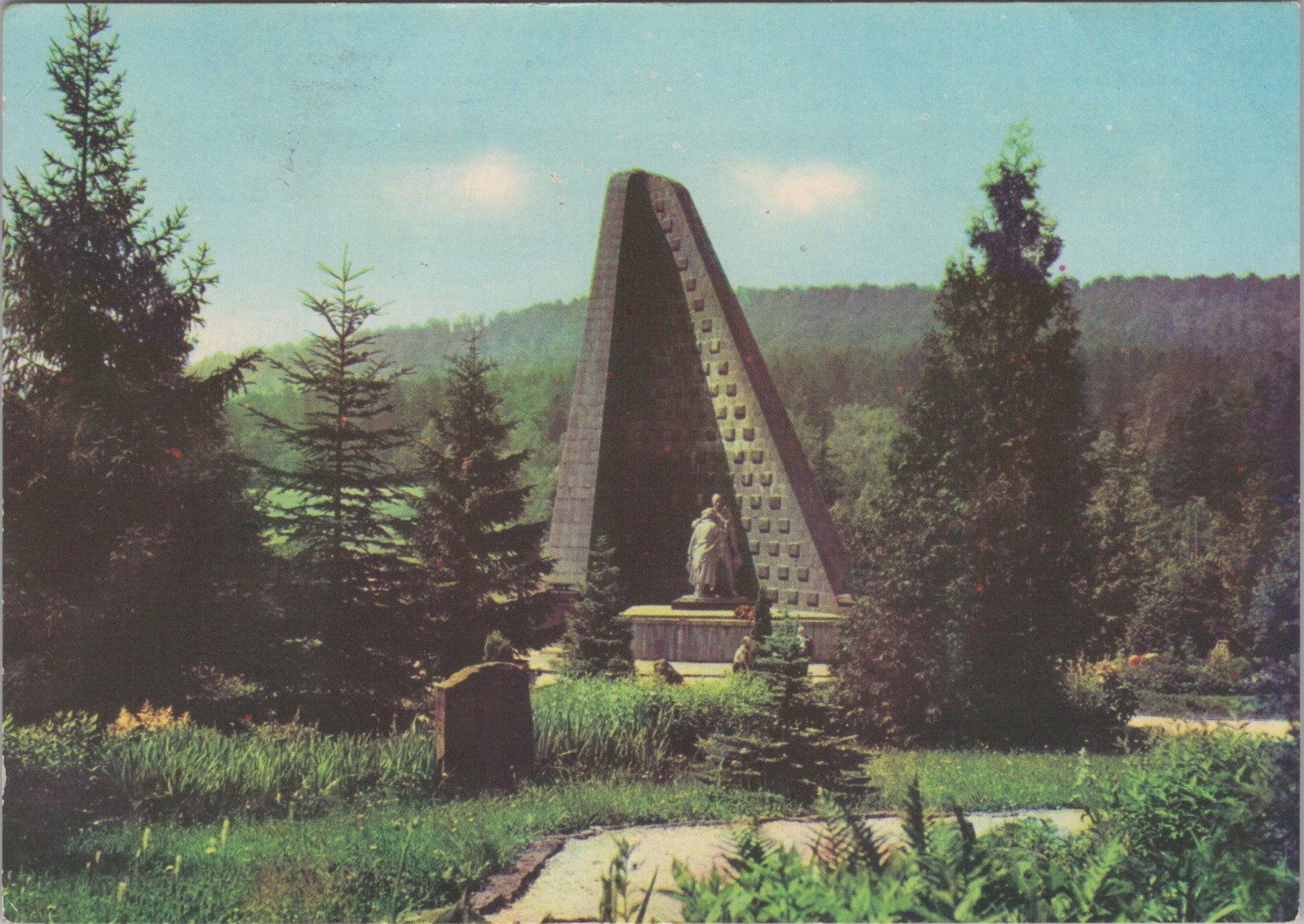 Vyšný Komárnik - Dukla 